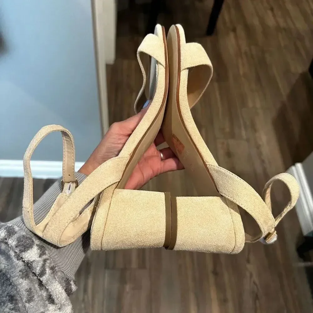 Dream Pairs Nude Suede 9.5 Open Toe Heels